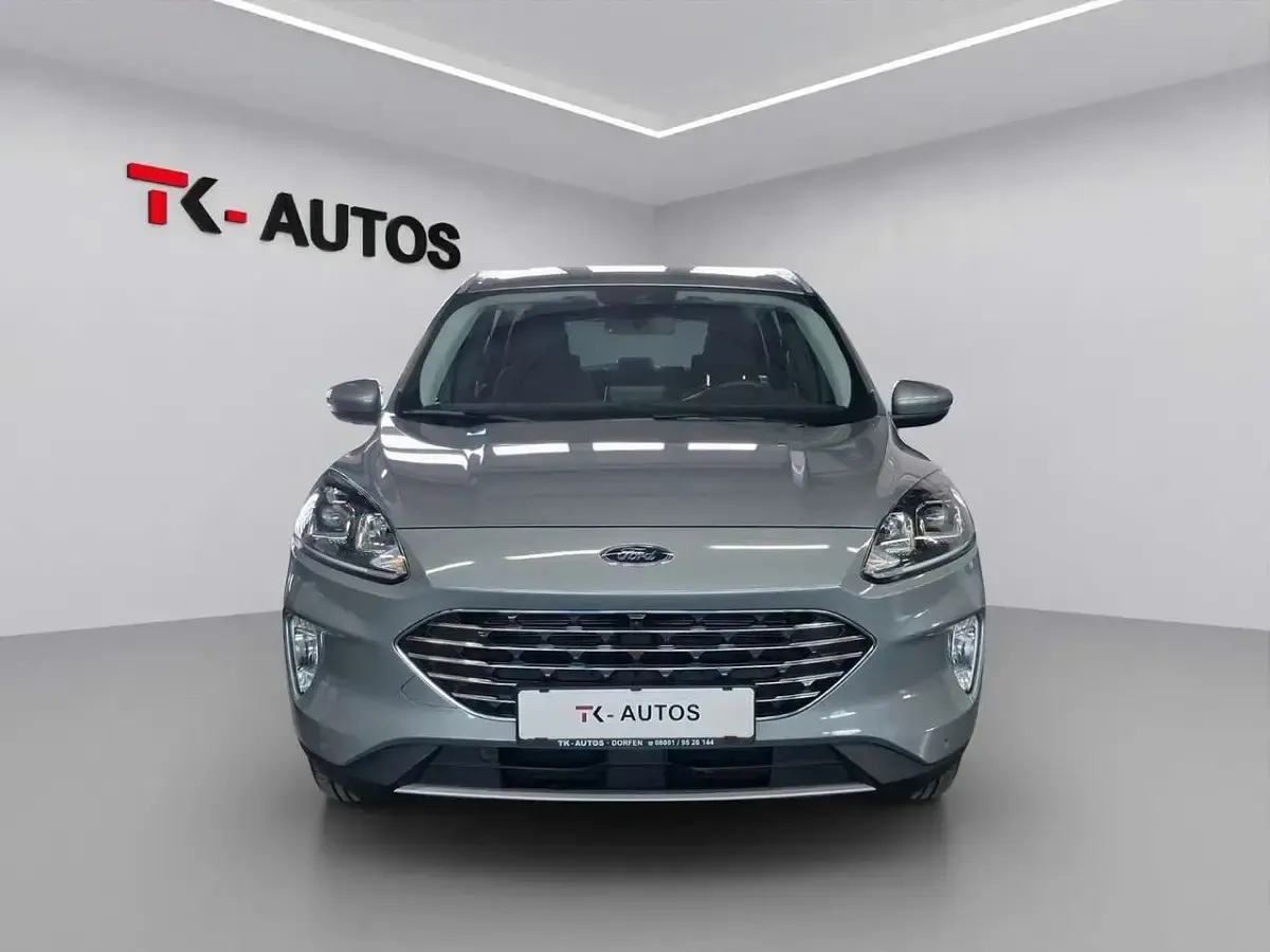 Usata Ford Kuga Titanium 190 CV (139 kW) 2022 Argento SUV