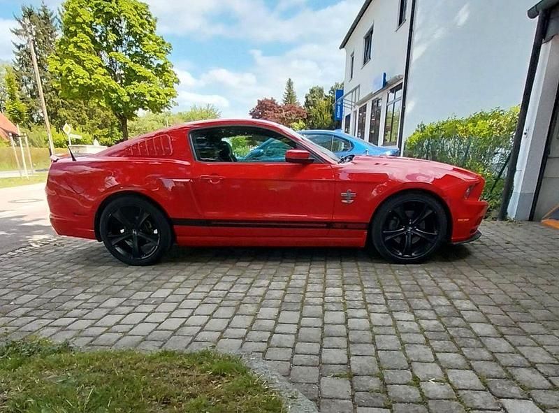 Rot Gebraucht 2014 Ford Mustang GT Coupé | 22.999 € (Guter Preis) - Bild 1/4