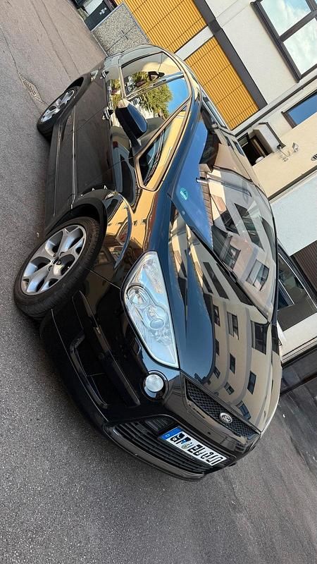 Schwarz Gebraucht 2009 Ford S-MAX Titanium S Van / Kleinbus | 3.500 € - Bild 1/4