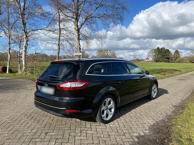 Gebraucht Ford Mondeo Titanium 163 PS (119 kW) 2012 Schwarz Kombi