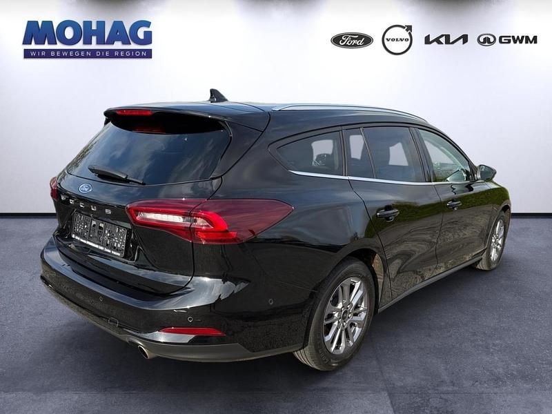 Gebraucht Ford Focus Titanium 125 PS (91 kW) 2022 Schwarz Kombi