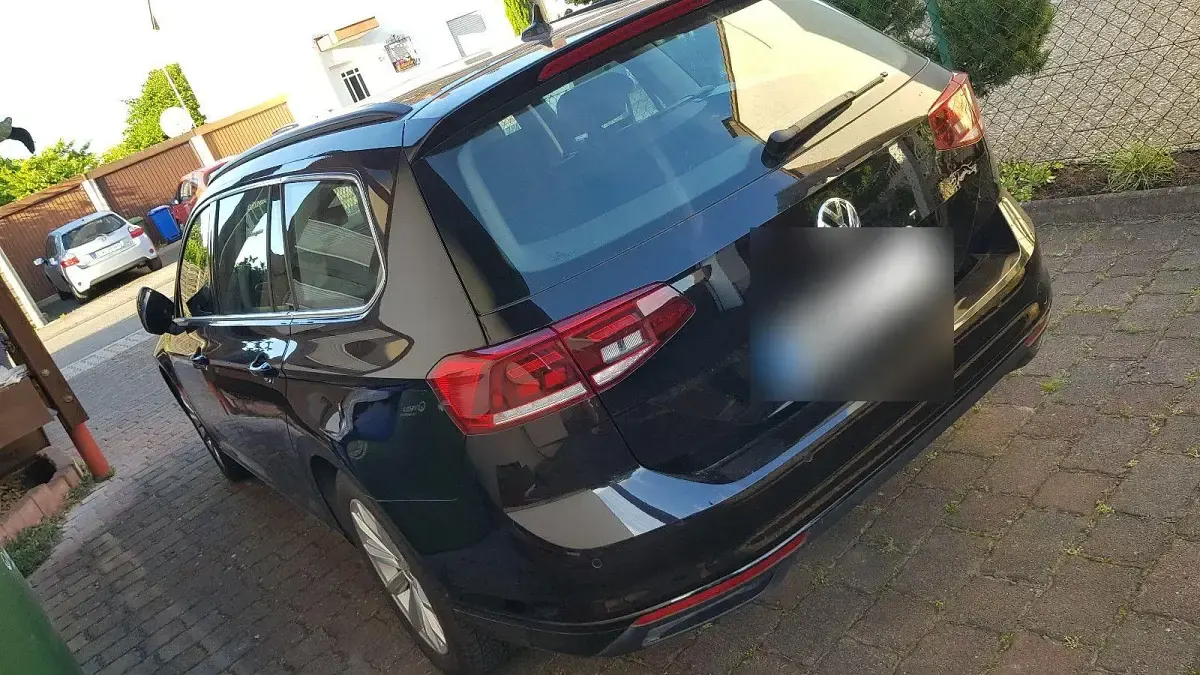 Gebraucht VW Passat Business 150 PS (110 kW) 2020 Schwarz Kombi