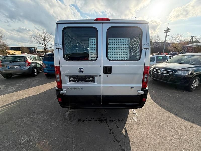 Gebraucht Fiat Ducato 110 PS (80 kW) 2005 Grau Van