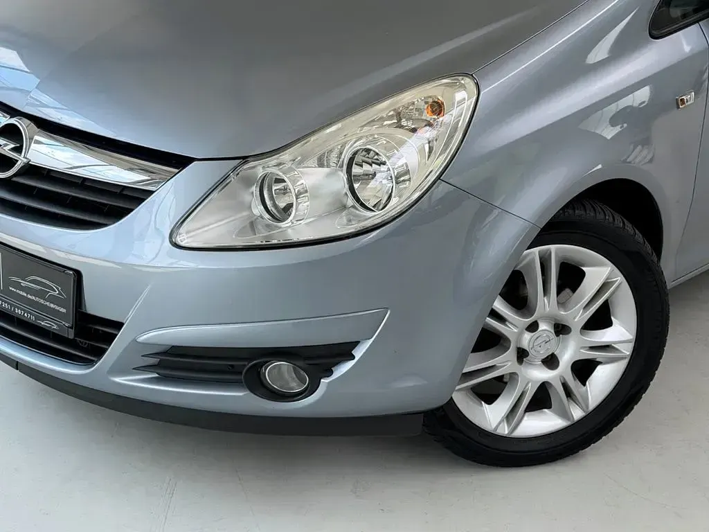 Gebraucht Opel Corsa Edition 80 PS (58 kW) 2006 Silber Kleinwagen