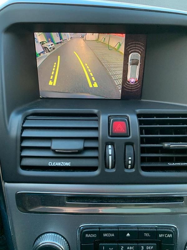 Gebraucht Volvo XC60 150 PS (110 kW) 2017 Schwarz SUV