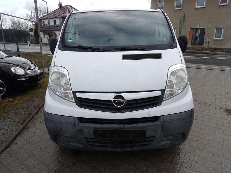 Gebraucht Opel Vivaro 90 PS (66 kW) 2010 Weiß Van / Kleinbus