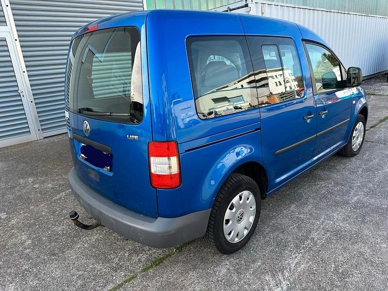 Second-hand VW Caddy 80 CP (58 kW) 2005 Albastru Monovolum