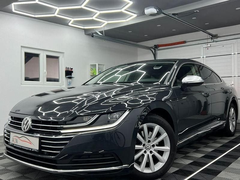 Grau Gebraucht 2020 VW Arteon Elegance Limousine | 16.950 € - Bild 1/4
