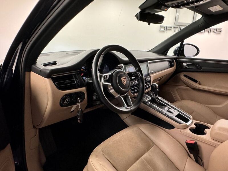 Gebraucht Porsche Macan Sport 245 PS (180 kW) 2019 Blau SUV