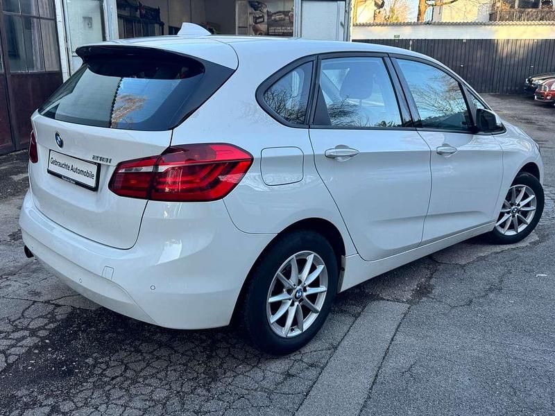 Gebraucht BMW 218 136 PS (100 kW) 2015 Alpinweiss iii Van / Kleinbus