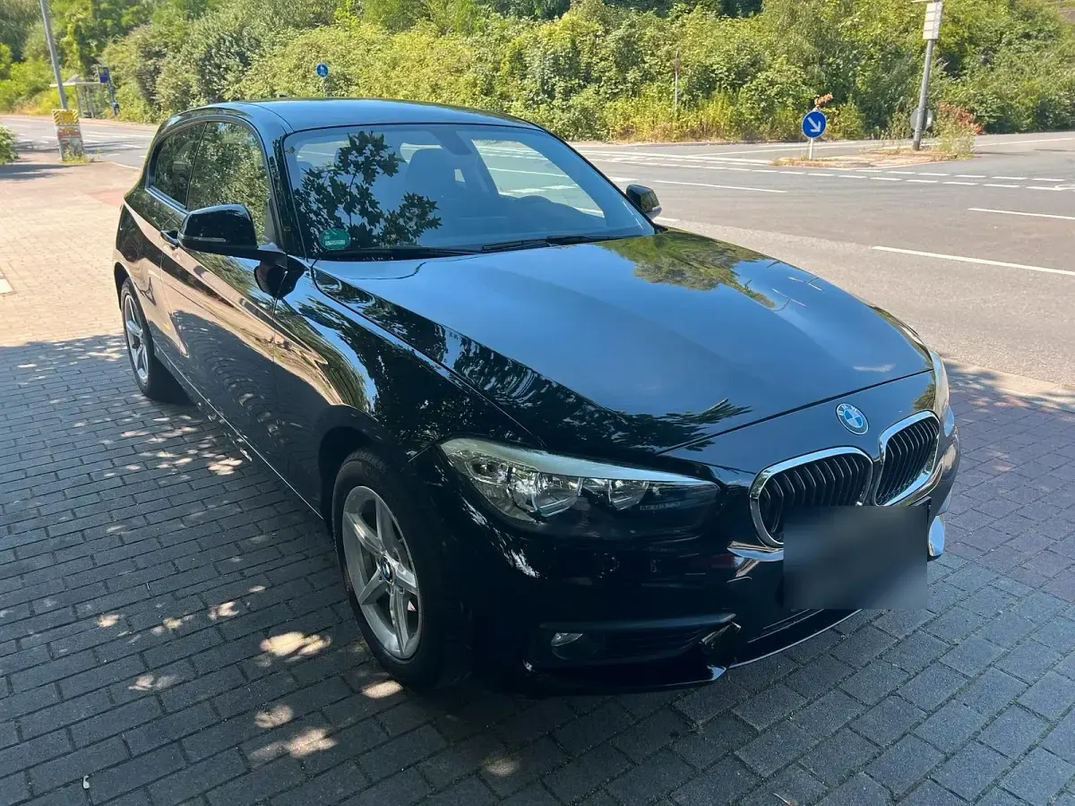 Gebraucht BMW 116 109 PS (80 kW) 2017 Schwarz Kleinwagen