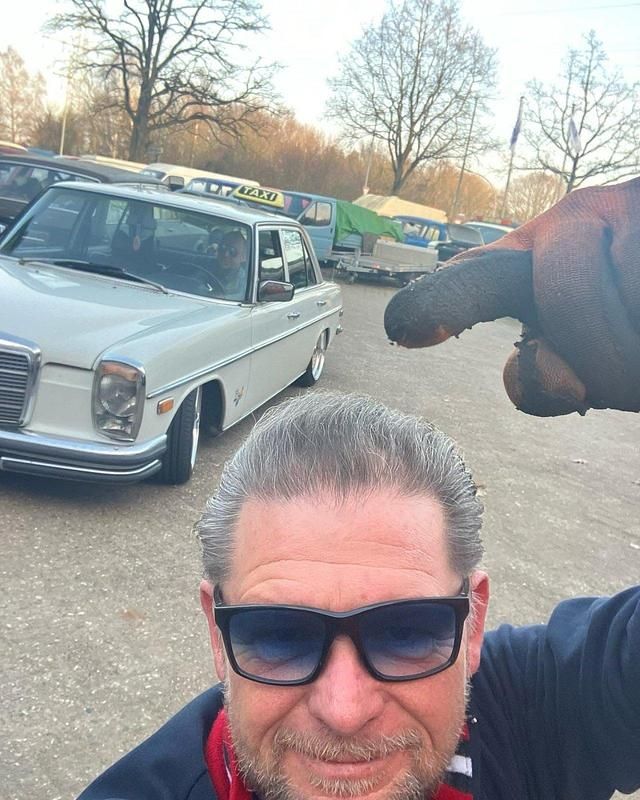 Gebraucht 1975 Mercedes W114 Limousine | 12.800 € - Bild 1/4