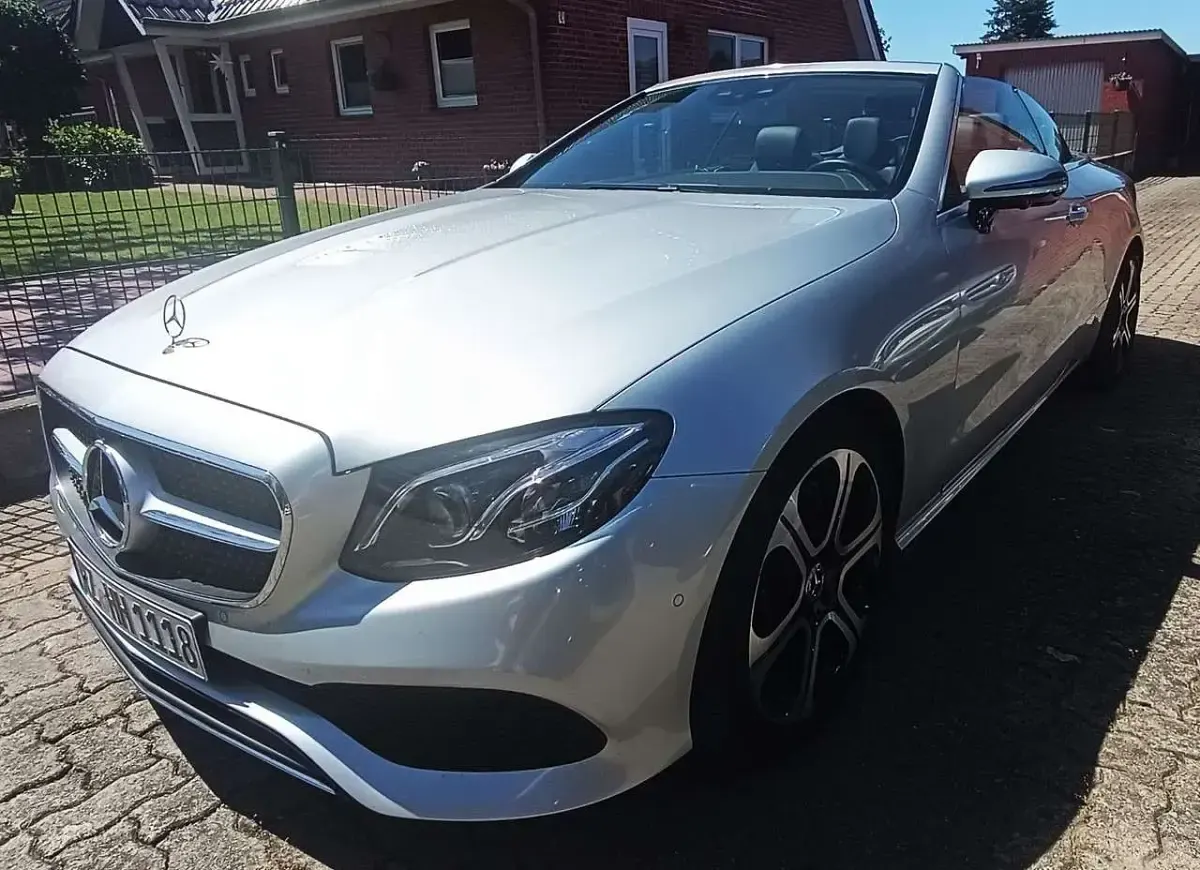 Gebraucht Mercedes E350 299 PS (219 kW) 2017 Silber Cabrio