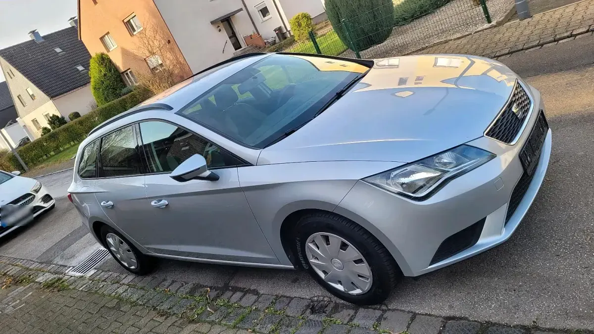 Używany Seat Leon 100 KM (73 kW) 2016 Srebrny Kombi