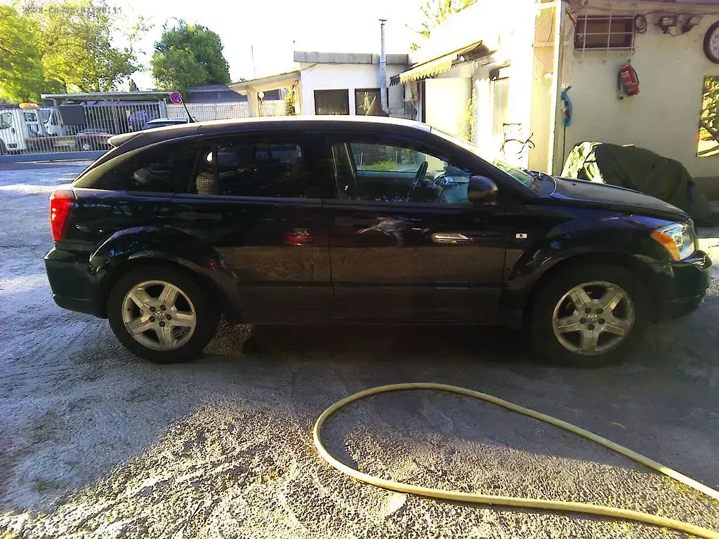Usata Dodge Caliber SXT 156 CV (114 kW) 2007 Nero Utilitaria