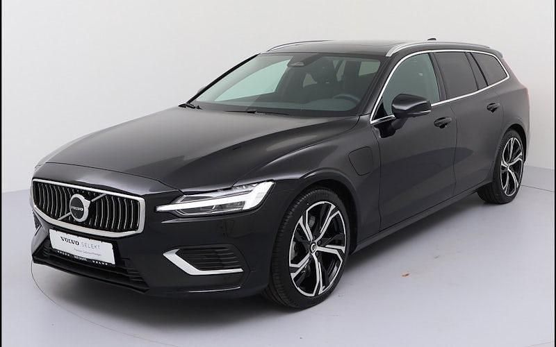 Schwarz Gebraucht 2025 Volvo V60 Plus Kombi | 42.450 € (Fairer Preis) - Bild 1/4