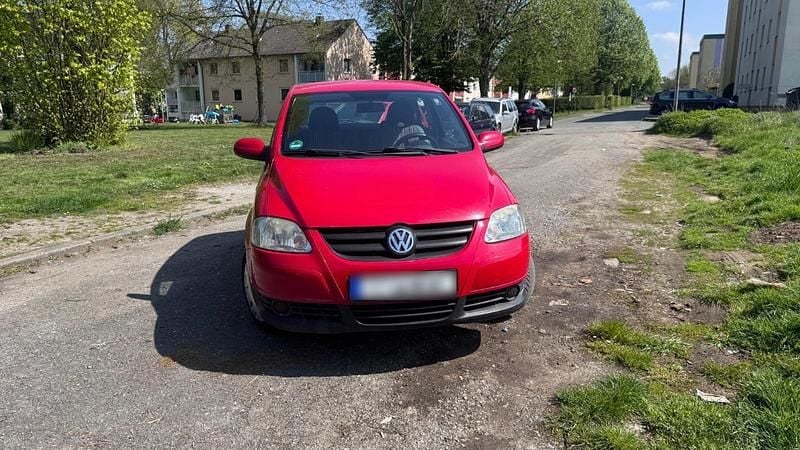 Usado VW Fox 54 HP (39 kW) 2006 Vermelho Citadino