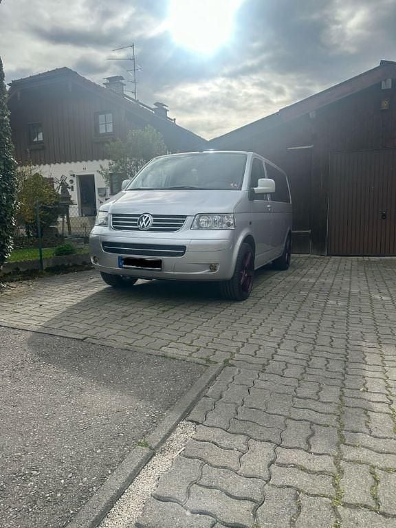 Silber Gebraucht 2009 VW Caravelle Van / Kleinbus | 9.000 € (Guter Preis) - Bild 1/4