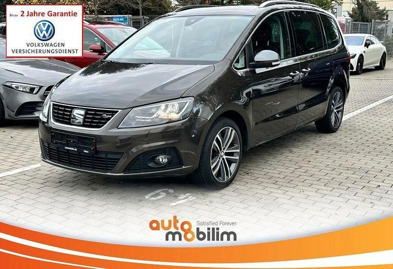Braun Gebraucht 2021 Seat Alhambra FR-Line Van / Kleinbus | 32.829 € (Teuer) - Bild 1/4