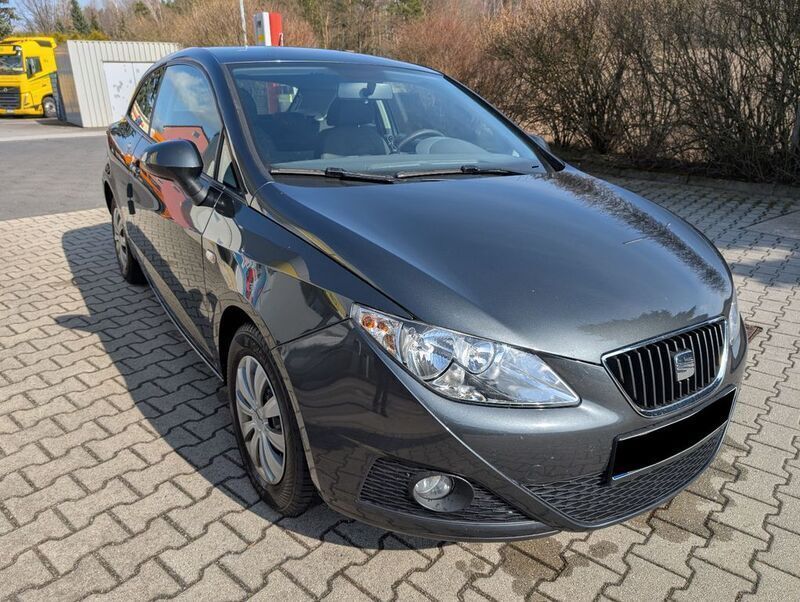 Grau Gebraucht 2010 Seat Ibiza SC Style Kleinwagen | 3.700 € (Fairer Preis) - Bild 1/4