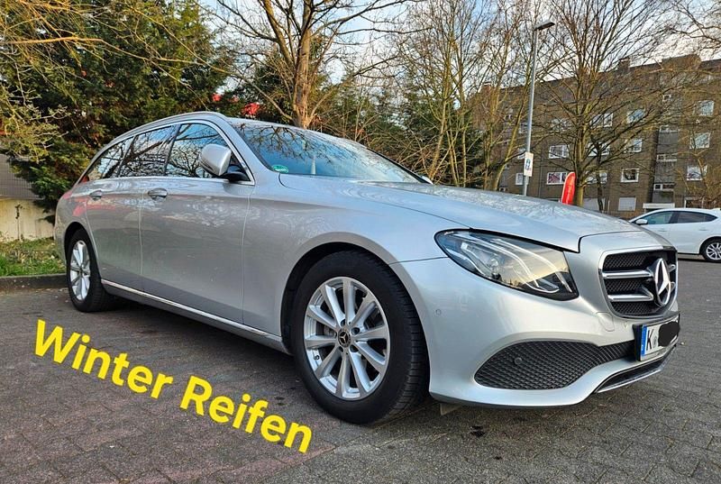 Gebraucht Mercedes E200 160 PS (117 kW) 2019 Schwarz Kombi