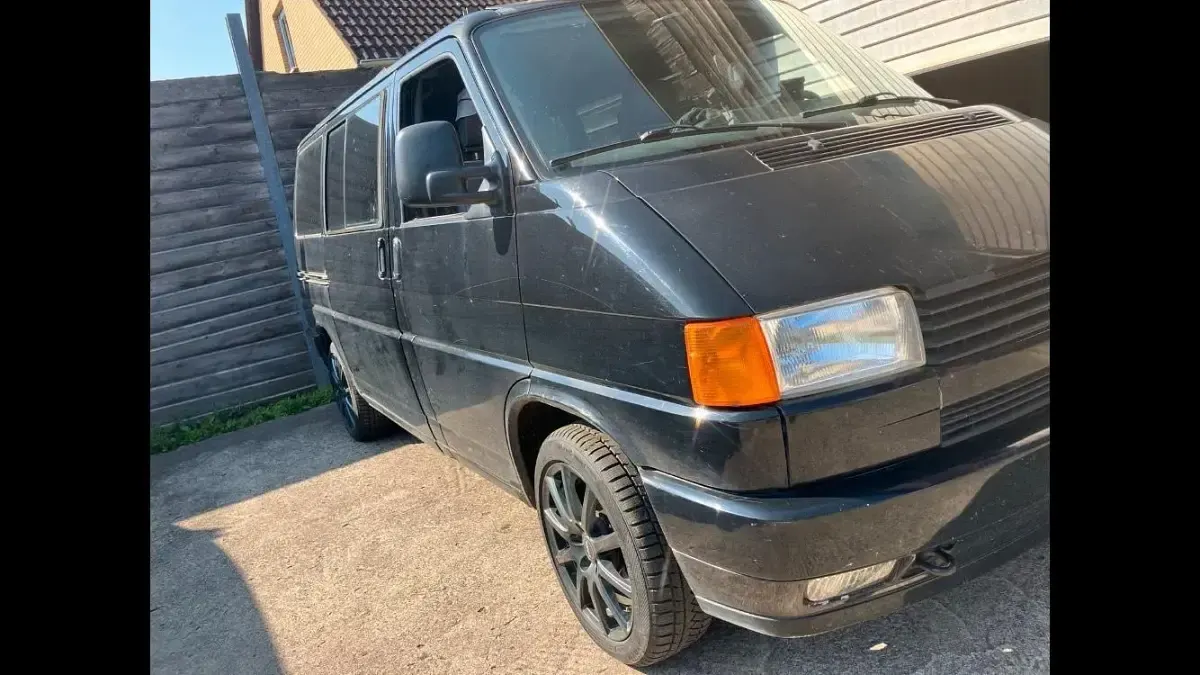 Usado VW T4 78 HP (57 kW) 1996 Preto Van