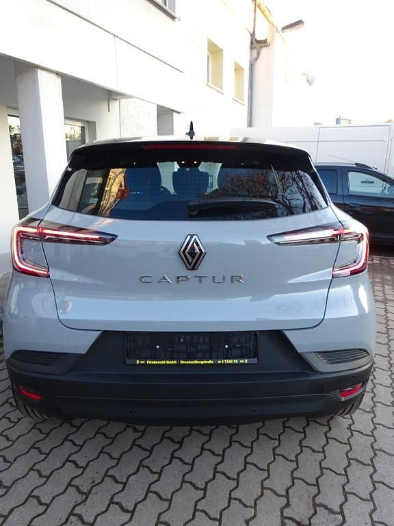 Second-hand Renault Captur Evolution 158 CP (116 kW) 2025 Gri SUV