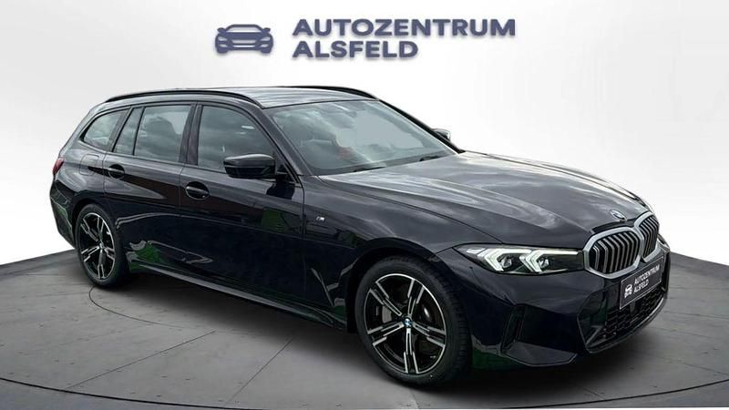 Gebraucht BMW 330 M Sport 245 PS (180 kW) 2025 Schwarz Kombi