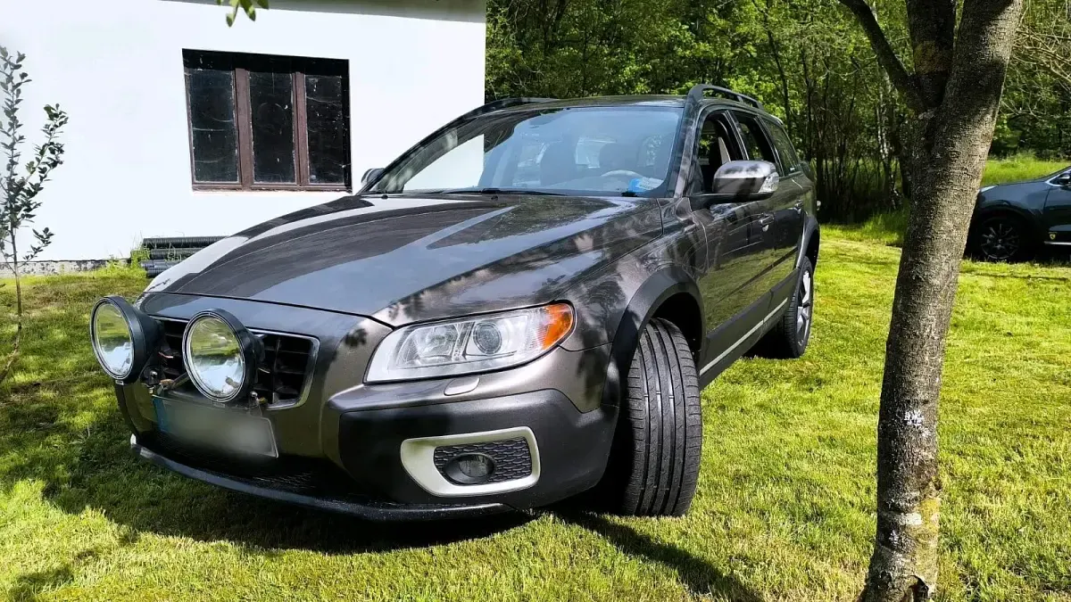Gebraucht Volvo XC70 184 PS (135 kW) 2009 Gold Kombi
