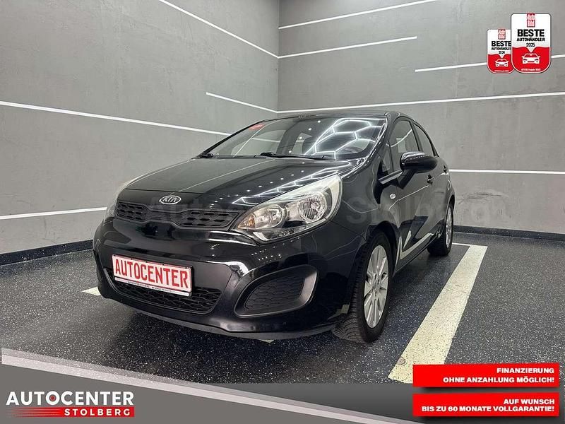 Schwarz Gebraucht 2012 Kia Rio Edition 7 Limousine | 3.900 € (Fairer Preis) - Bild 1/3