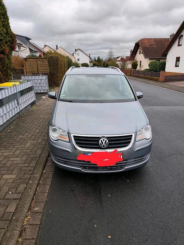 Gebraucht VW Touran 140 PS (102 kW) 2009 Grau Van / Kleinbus