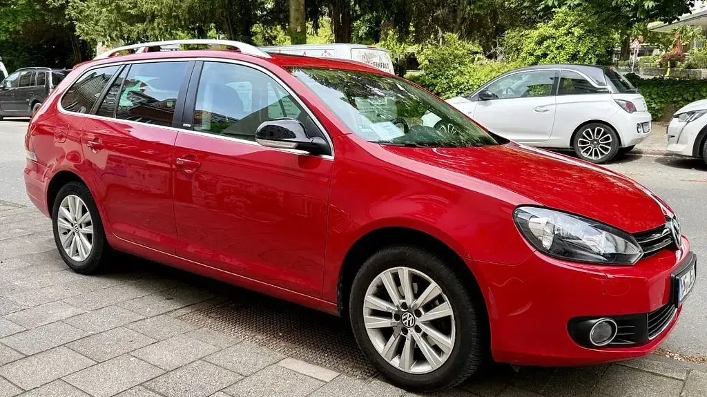 Gebraucht VW Golf VI Style 105 PS (77 kW) 2012 Rot Kleinwagen