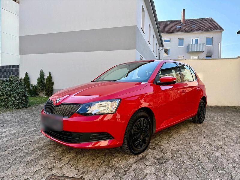 Gebraucht Skoda Fabia 60 PS (44 kW) 2015 Rot Kleinwagen