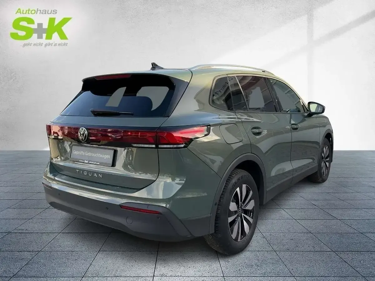 Gebraucht VW Tiguan Life 150 PS (110 kW) 2025 Cipressino SUV