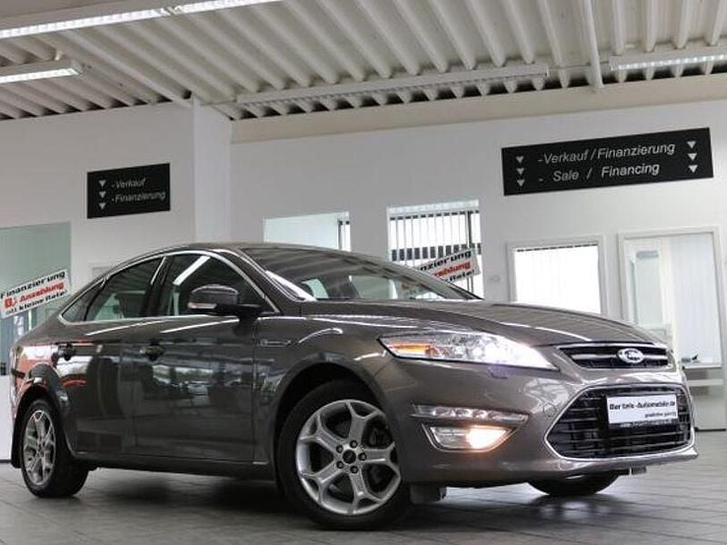 Gebraucht Ford Mondeo Titanium 203 PS (149 kW) 2011 Braun Limousine