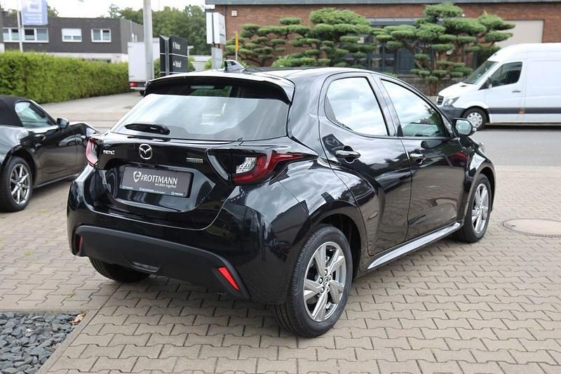 Neu Mazda 2 Exclusive-Line 116 PS (85 kW) 2025 Schwarz Limousine