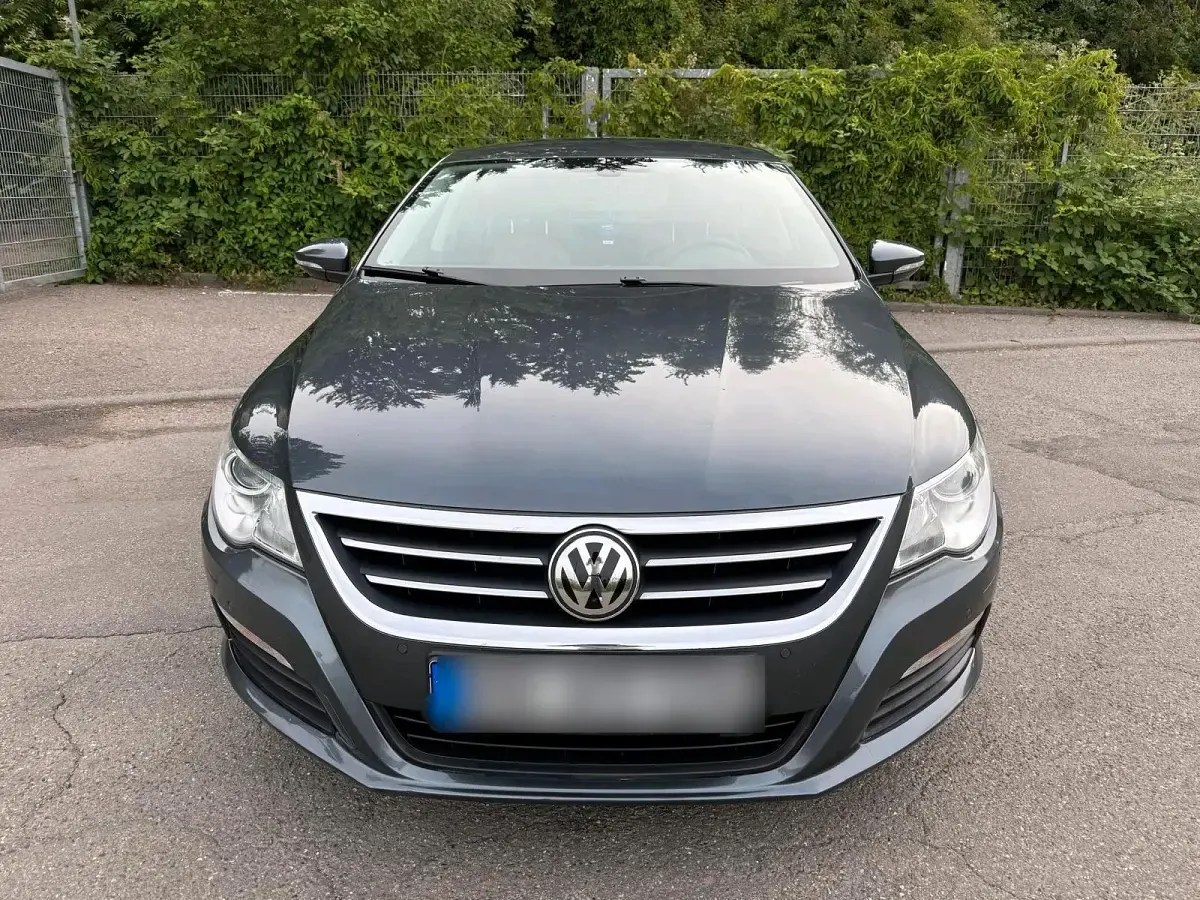 Gebraucht VW Passat 170 PS (125 kW) 2011 Grau Limousine