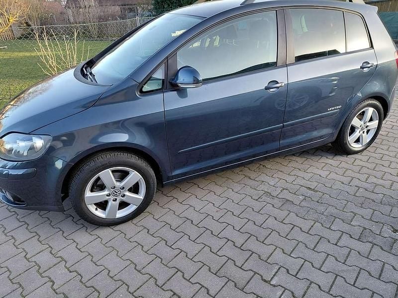 Gebraucht VW Golf VI United 80 PS (58 kW) 2008 Dunkelblaumetalic Kleinwagen