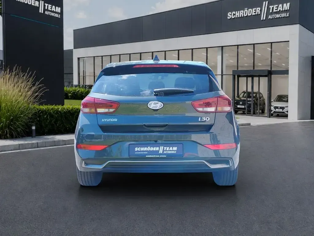 Neu Hyundai i30 Trend 150 PS (110 kW) 2026 Grün Limousine