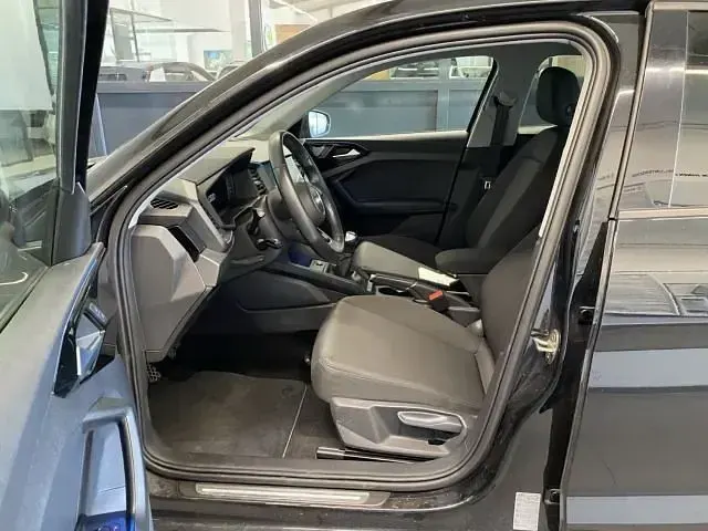 Gebraucht Audi A1 Ambiente 150 PS (110 kW) 2021 Mythosschwarz metallic SUV