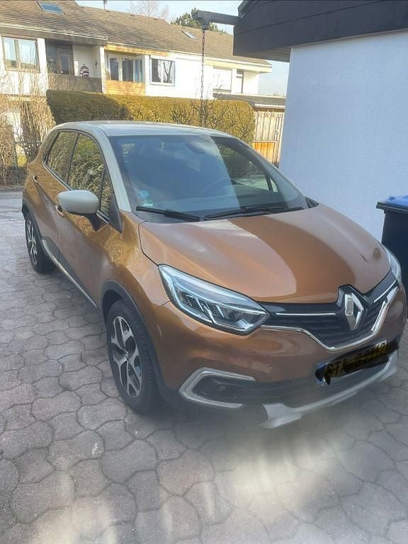 Gebraucht Renault Captur Intens 118 PS (86 kW) 2017 Orange SUV