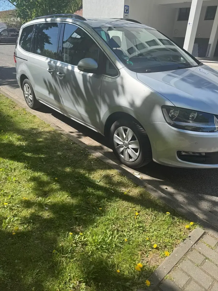 Gebraucht VW Sharan 140 PS (102 kW) 2011 Silber Van / Kleinbus