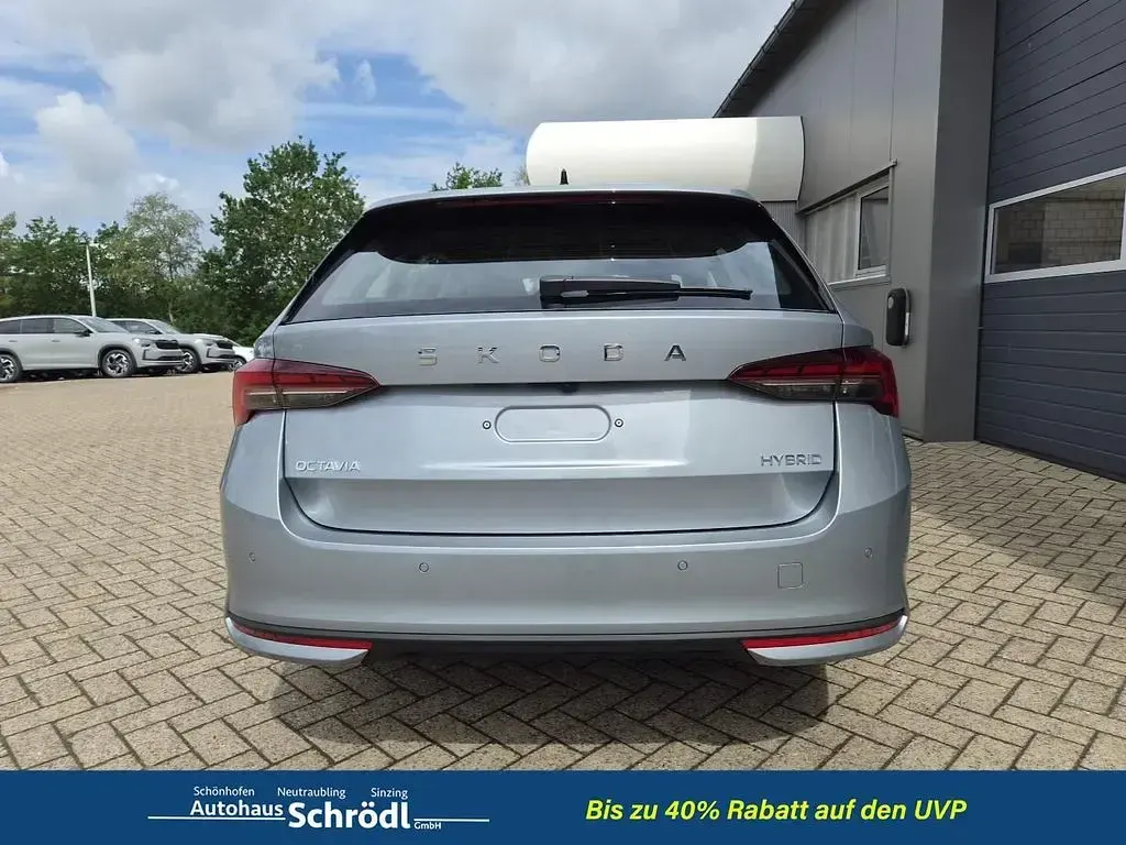 Neu Skoda Octavia Selection 150 PS (110 kW) 2026 Smokey diamondsilber ... Kombi