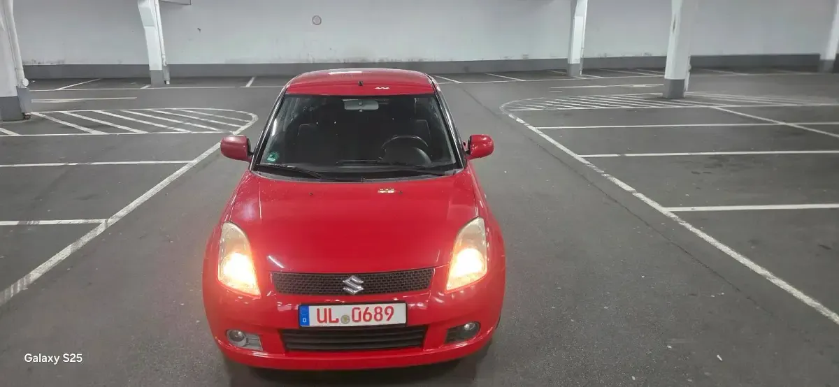 Gebraucht Suzuki Swift 95 PS (69 kW) 2008 Rot Kleinwagen