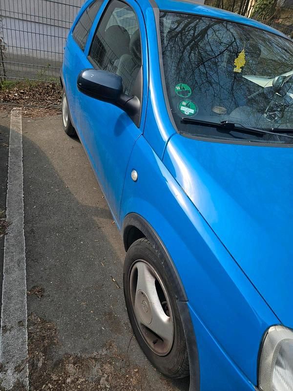 Gebraucht Opel Corsa 59 PS (43 kW) 2001 Blau Kleinwagen