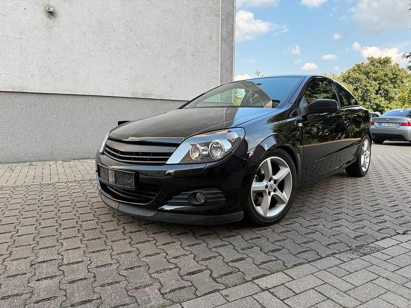 Schwarz Gebraucht 2006 Opel Astra GTC Kleinwagen | 3.390 € (Fairer Preis) - Bild 1/4