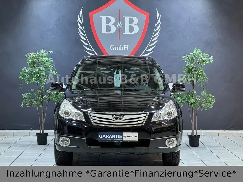Gebraucht Subaru Outback 167 PS (122 kW) 2011 Schwarz Kombi
