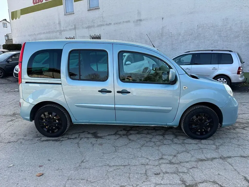 Gebraucht Renault Kangoo Luxe 90 PS (66 kW) 2010 Blau Van / Kleinbus