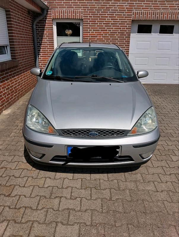 Silber Gebraucht 2003 Ford Focus Kleinwagen | 1.150 € (Guter Preis) - Bild 1/4