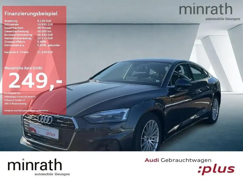 Grau Gebraucht 2021 Audi A5 Sportback Basis Limousine | 31.640 € (Guter Preis) - Bild 1/4